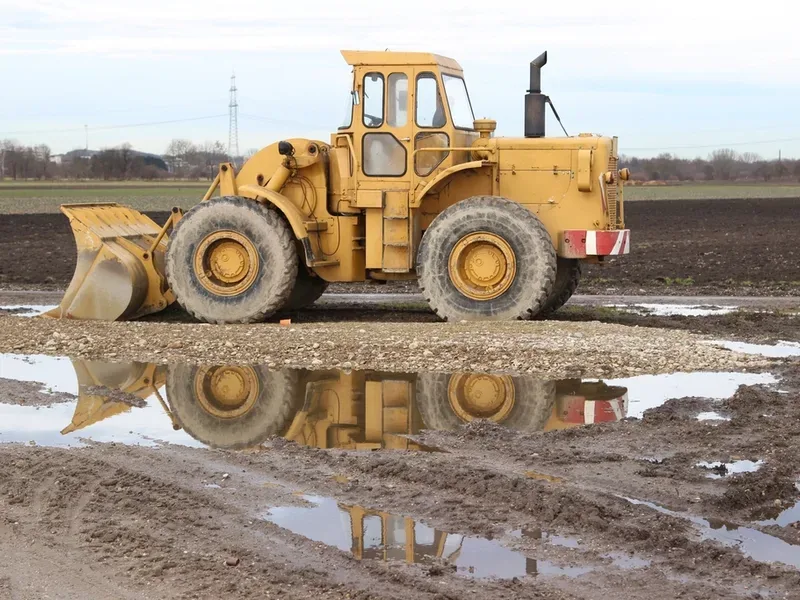 Excavatoare și încărcătoare